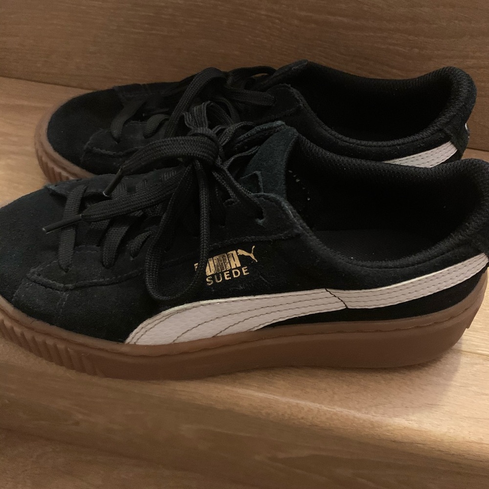 2 shoes